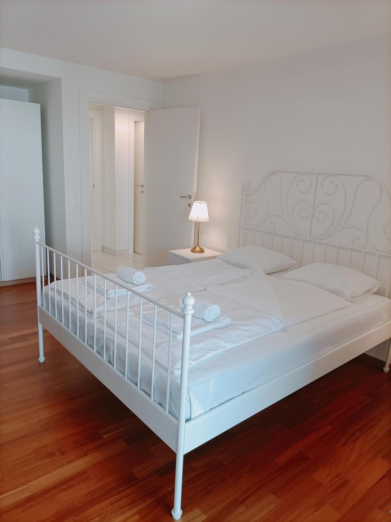 Residenza Vivian Deluxe Apartments Locarno Eksteriør billede
